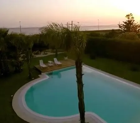 10 Passi Dal Mare Holiday home *